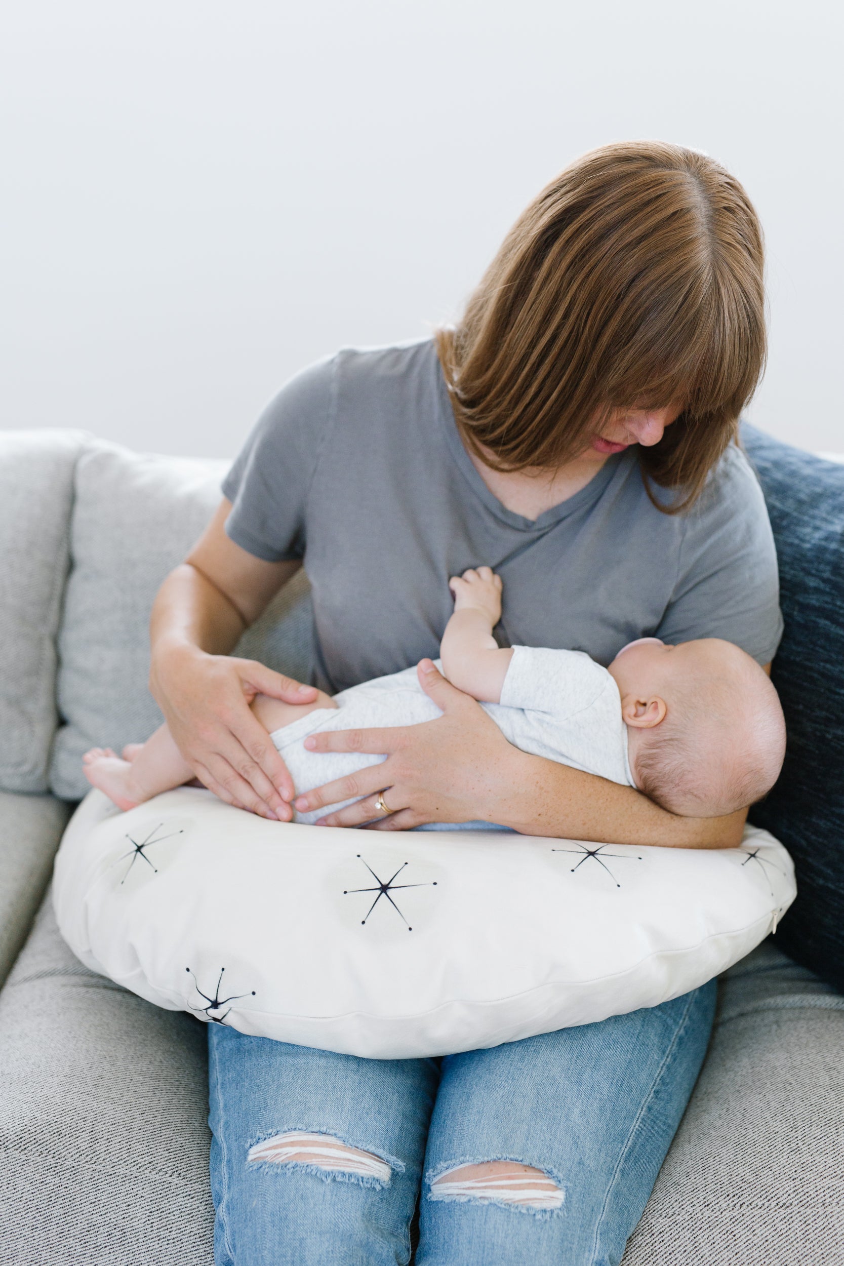 The Best Nursing Pillow for Customizable Support and Versatility Moonjax®